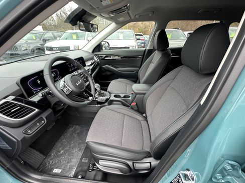 New 2026 Kia Seltos S image 24