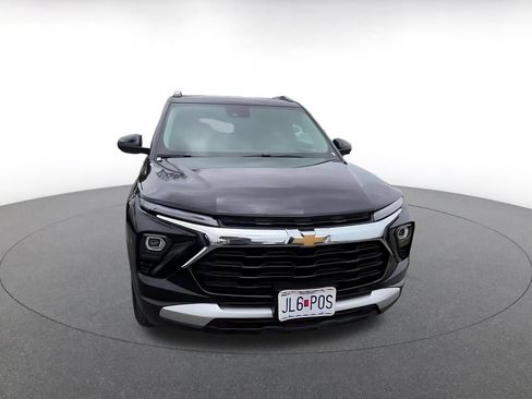 Used 2025 Chevrolet TrailBlazer LT FWD image 4