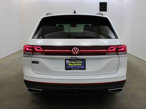 New 2026 Volkswagen Atlas SE FWD image 4