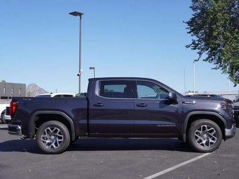 New 2026 GMC Sierra 1500 SLE w/ Preferred Package AWD/4WD image 2