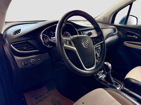 Used 2019 Buick Encore Sport Touring AWD/4WD image 10