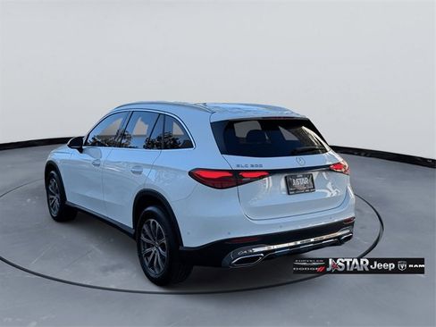 Used 2024 Mercedes-Benz GLC 300 GLC 300 image 8
