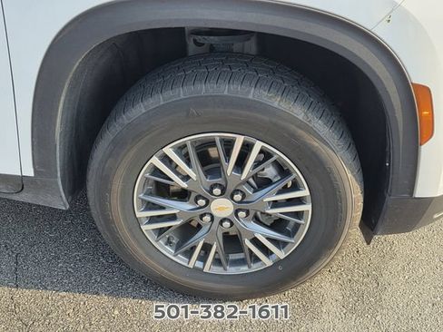 Used 2024 Chevrolet Traverse LT FWD image 21