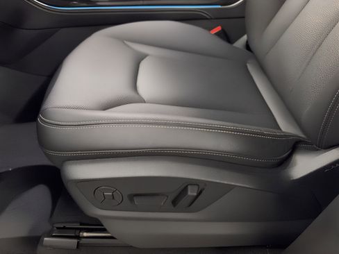 Used 2025 Audi Q7 3.0T Premium Plus w/ Premium Plus Package image 16