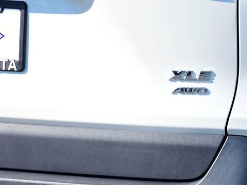 Certified 2021 Toyota RAV4 XLE Premium AWD/4WD image 10
