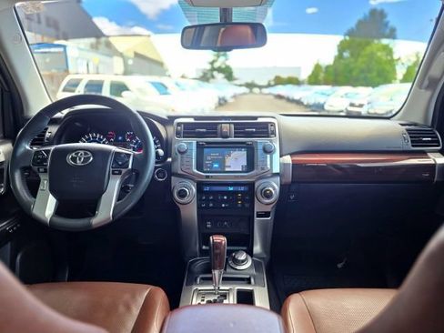 Used 2018 Toyota 4Runner Limited AWD/4WD image 14