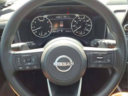 Certified 2024 Nissan Rogue S FWD image 13
