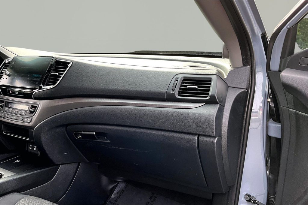 Used 2024 Honda Ridgeline Sport image 18