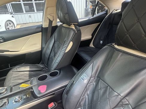 Used 2014 Lexus IS 250 w/ Premium Package RWD image 15
