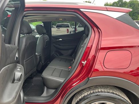 Used 2023 Buick Encore GX Essence w/ Experience Buick Package AWD/4WD image 27