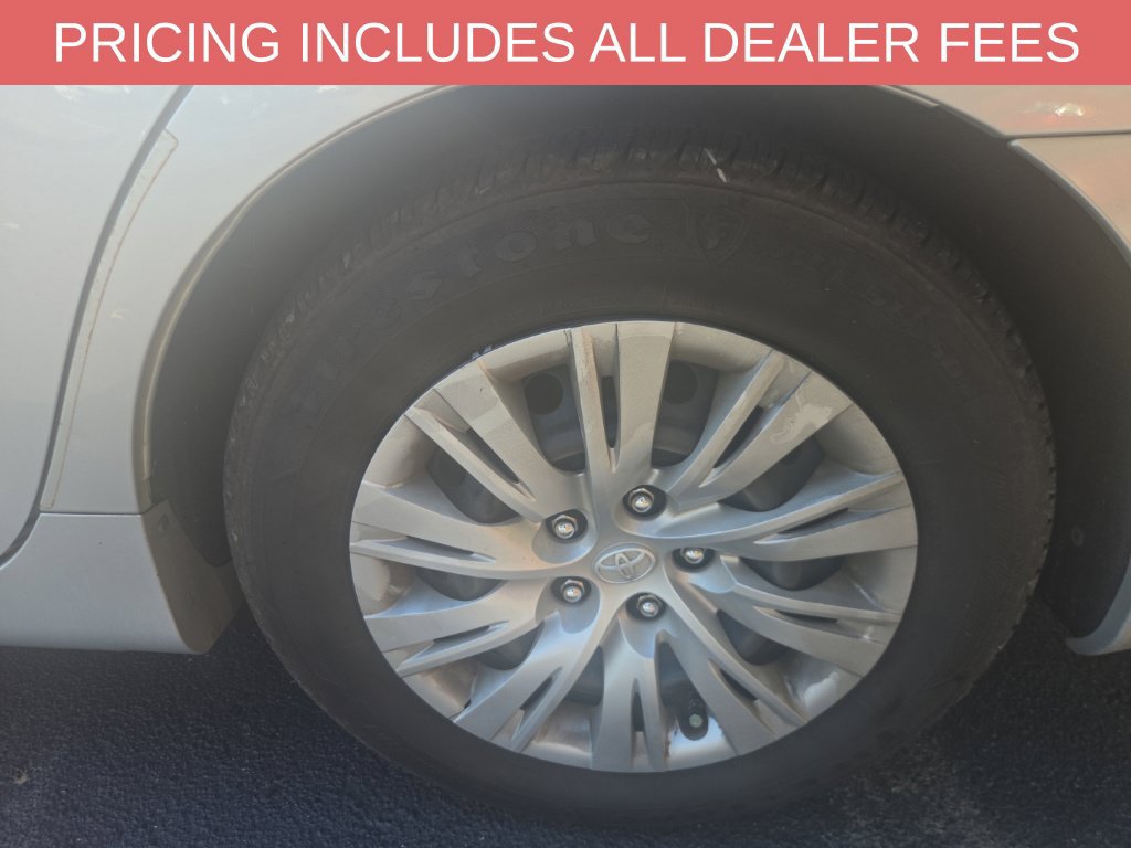 Used 2014 Toyota Camry FWD image 9