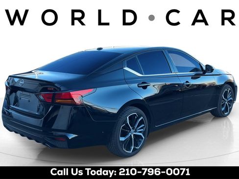 Used 2025 Nissan Altima 2.5 SR image 7