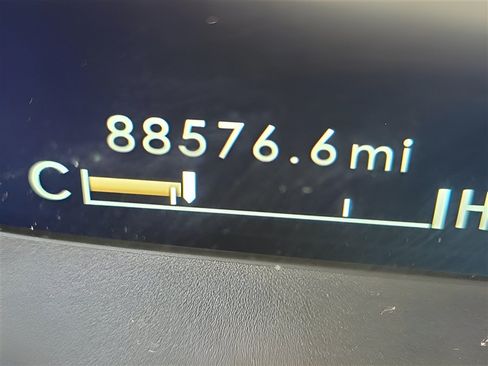 Used 2019 Lincoln Nautilus Select AWD/4WD image 22