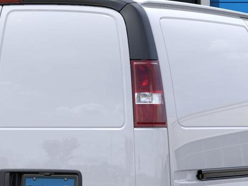 New 2026 Chevrolet Express 2500 w/ Driver Convenience Package RWD image 35