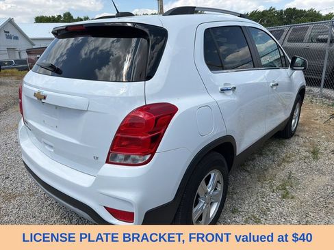 Used 2019 Chevrolet Trax LT w/ LT Convenience Package AWD/4WD image 3