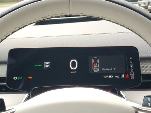 Certified 2025 Volvo EX90 Ultra AWD/4WD image 25