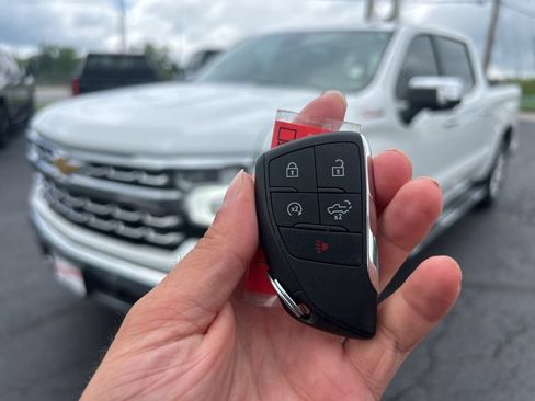 Used 2023 Chevrolet Silverado 1500 LTZ w/ LTZ Convenience Package II AWD/4WD image 56