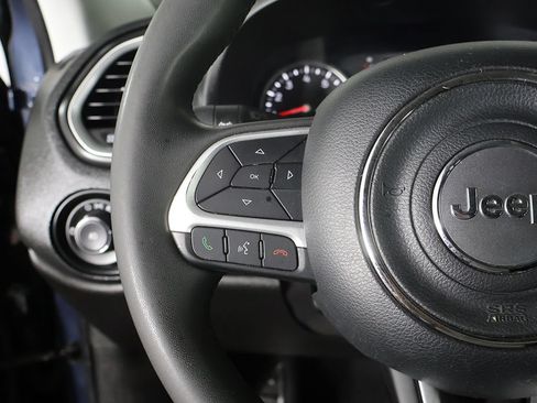 Used 2020 Jeep Renegade Latitude AWD/4WD image 33