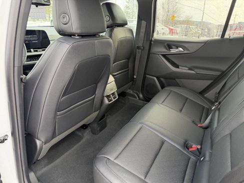 New 2026 Chevrolet Equinox LT w/ Convenience Package II image 14