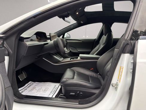 Used 2022 Tesla Model S image 9