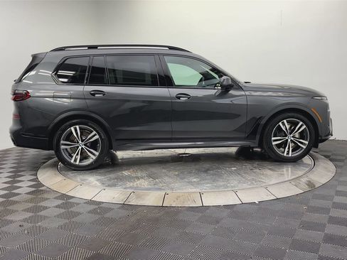 New 2026 BMW X7 xDrive40i w/ Executive Package image 4