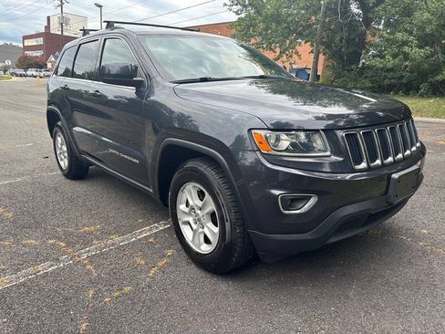 Used 2014 Jeep Grand Cherokee Laredo w/ Quick Order Package 23E AWD/4WD image 3