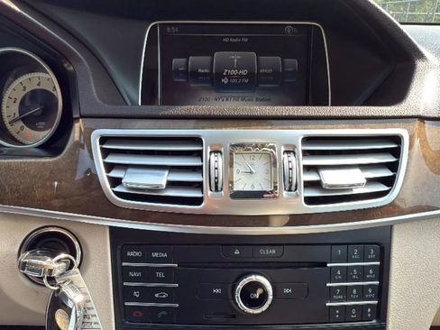 Used 2016 Mercedes-Benz E 350 4MATIC Sedan image 17