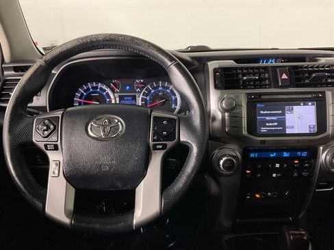 Used 2015 Toyota 4Runner Limited image 17