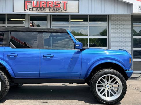 Used 2022 Ford Bronco Wildtrak AWD/4WD image 11