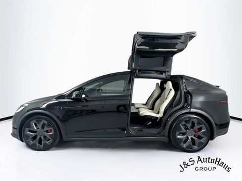 Used 2026 Tesla Model X Plaid AWD/4WD image 4