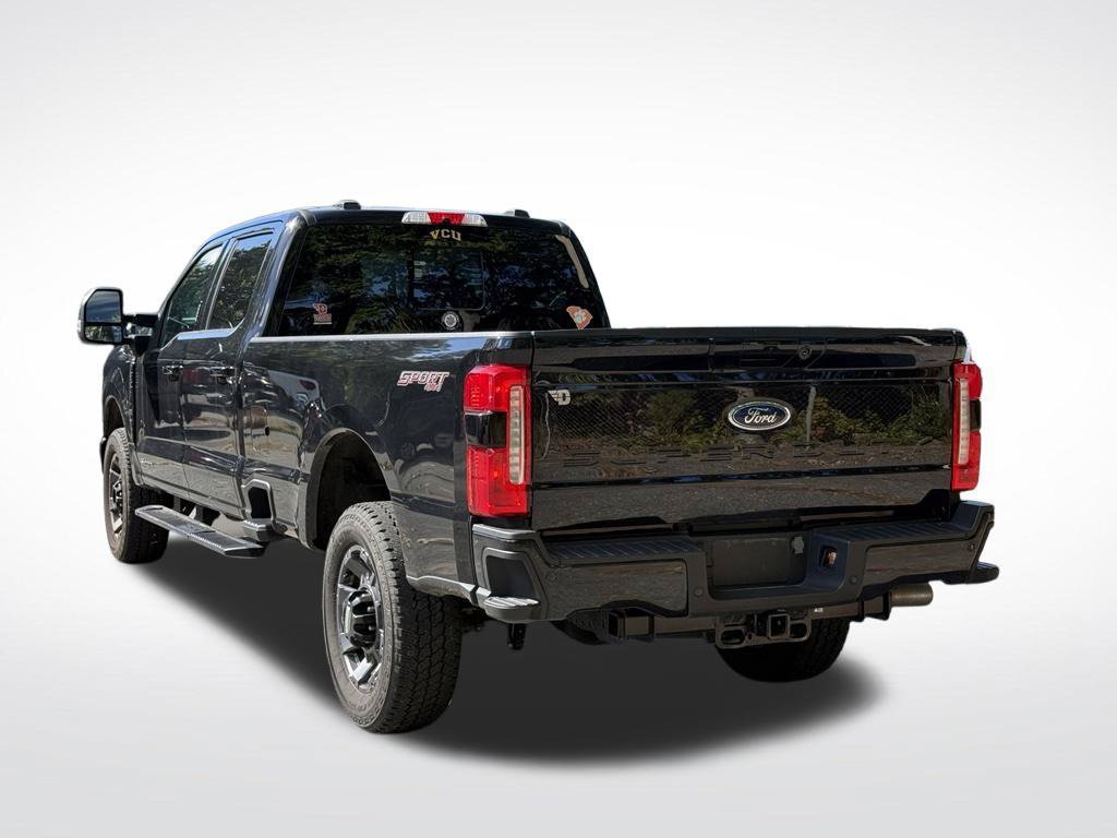 Used 2023 Ford F350 Lariat w/ Sport Appearance Package AWD/4WD image 3