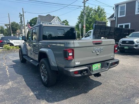 Used 2021 Jeep Gladiator Overland w/ Popular Equipment Package AWD/4WD image 12
