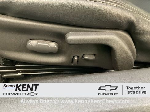 Used 2009 Chevrolet Corvette Convertible w/ Preferred Equipment Group image 19