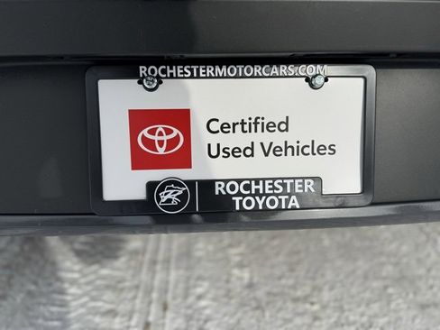 Used 2024 Toyota Prius LE image 38
