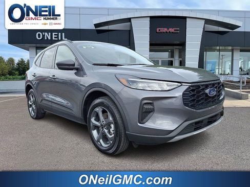 Used 2025 Ford Escape ST-Line image 1