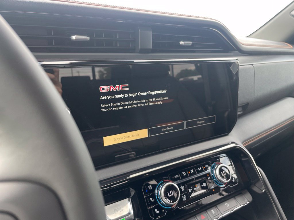 New 2026 GMC Sierra 1500 AT4 w/ AT4 Premium Package AWD/4WD image 17