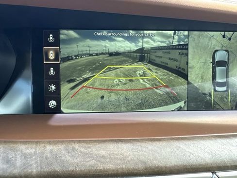 Used 2020 Genesis G90 3.3T Premium RWD image 35