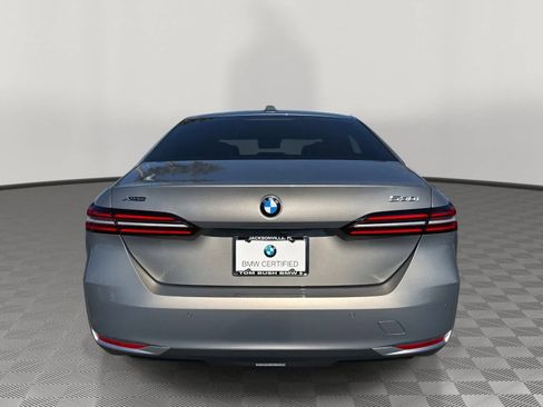 Certified 2025 BMW 530i xDrive w/ Premium Package image 4