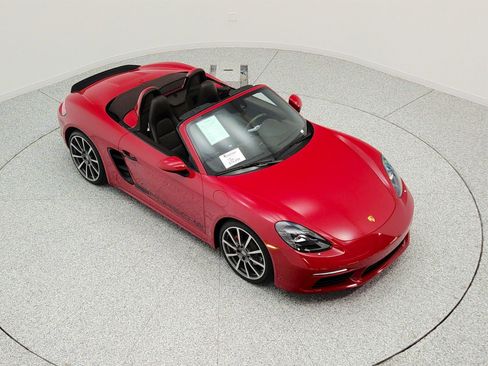 Used 2021 Porsche 718 Boxster S RWD image 18