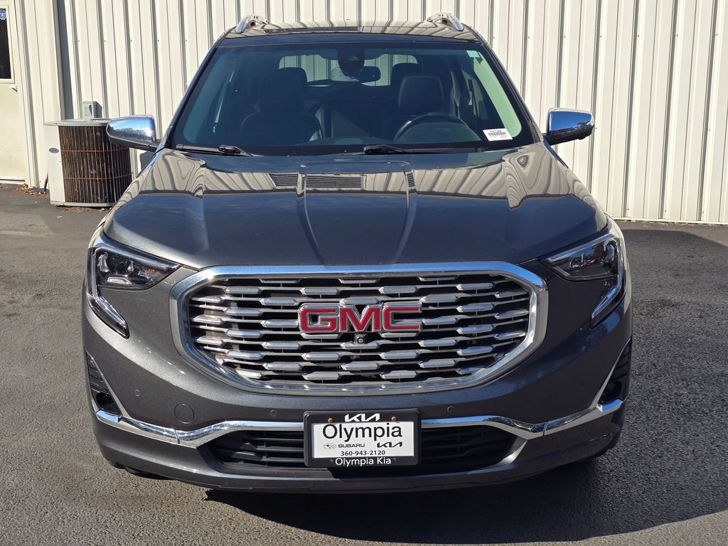 Used 2020 GMC Terrain Denali w/ Denali Premium Package AWD/4WD image 2