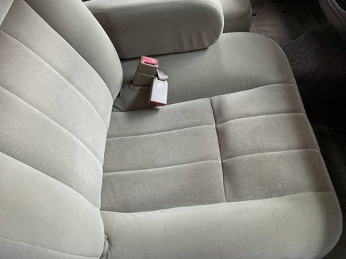 Used 2005 Mercury Grand Marquis GS image 22