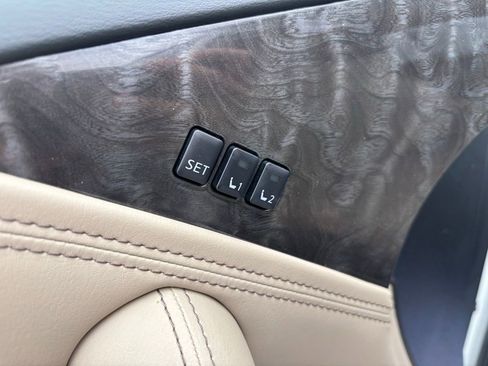 Used 2024 Nissan Armada Platinum w/ Cargo Package image 17