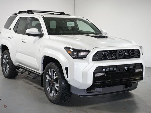 New 2025 Toyota 4Runner TRD Sport image 3