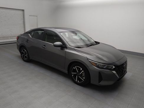 Used 2024 Nissan Sentra SV image 11