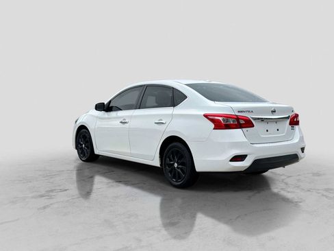 Used 2019 Nissan Sentra SV FWD image 4