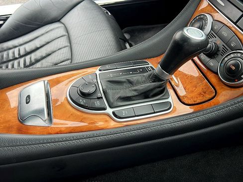 Used 2007 Mercedes-Benz SL 55 AMG image 30