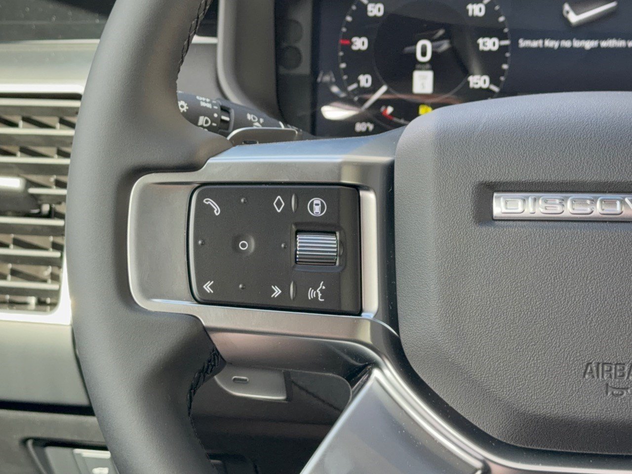 New 2026 Land Rover Discovery S AWD/4WD image 18