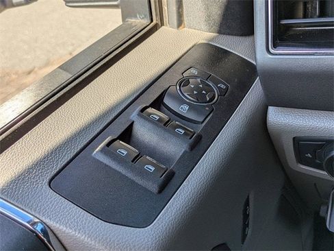 Used 2019 Ford F250 XLT w/ FX4 Off-Road Package image 23