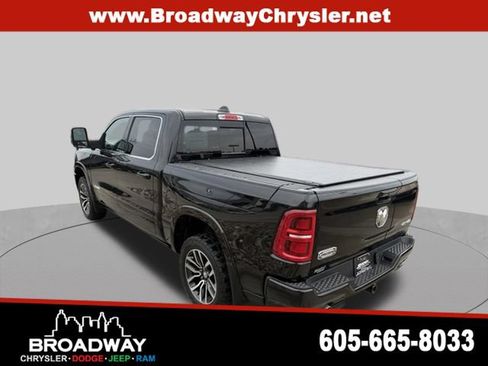 Used 2025 RAM 1500 Limited w/ Trailer Tow Group AWD/4WD image 8