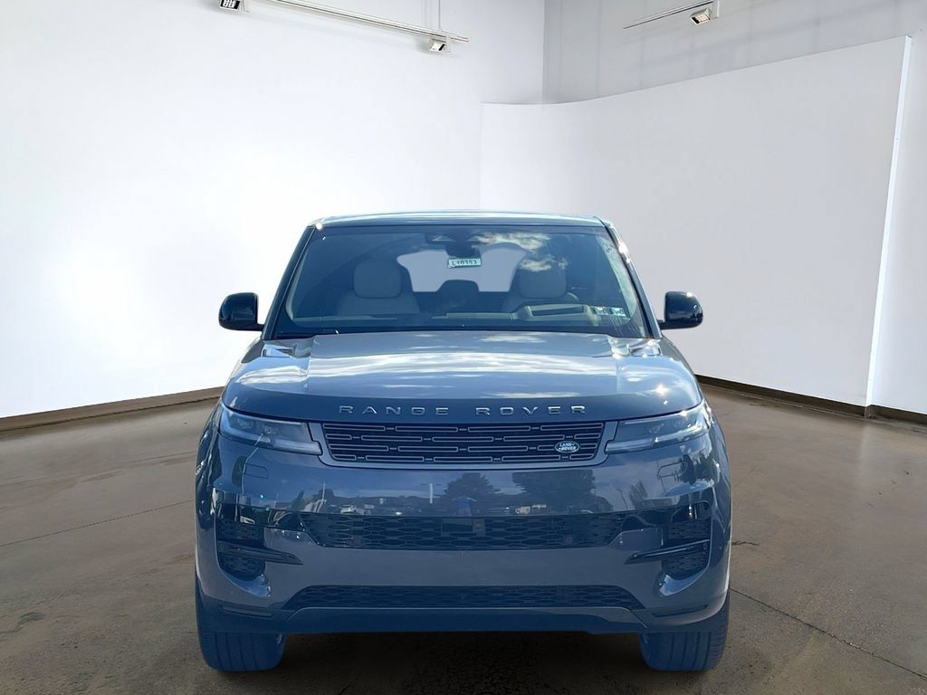 New 2027 Land Rover Range Rover Sport SE AWD/4WD image 2
